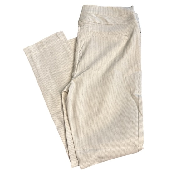 So Women’s Cream Light Pin Strip Pants - Picture 4 of 6